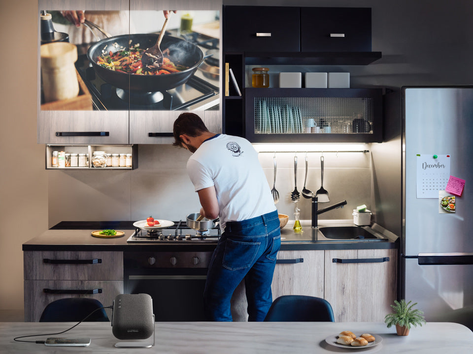 ViewSonic M1E Max 1080p Smart LED Portable Projector with Built-in Google TV