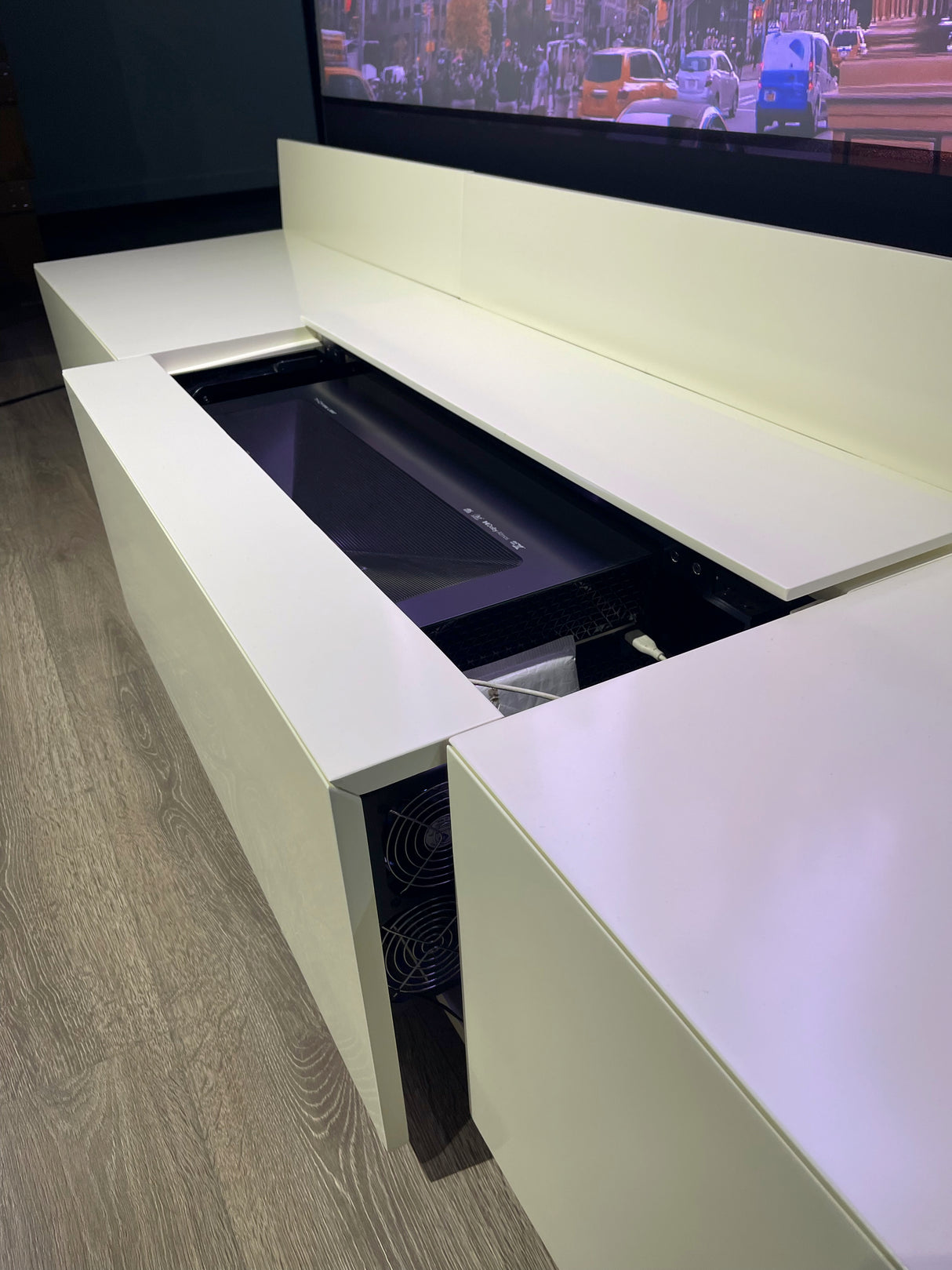 Maxlight SpaceMaster Motorised Cabinet White/Black